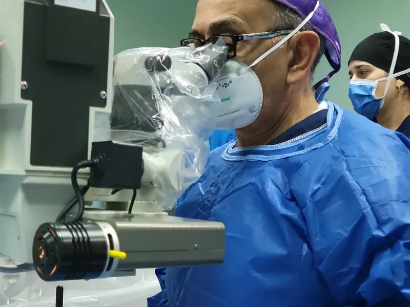 Cirugía LASIK con láser excímer